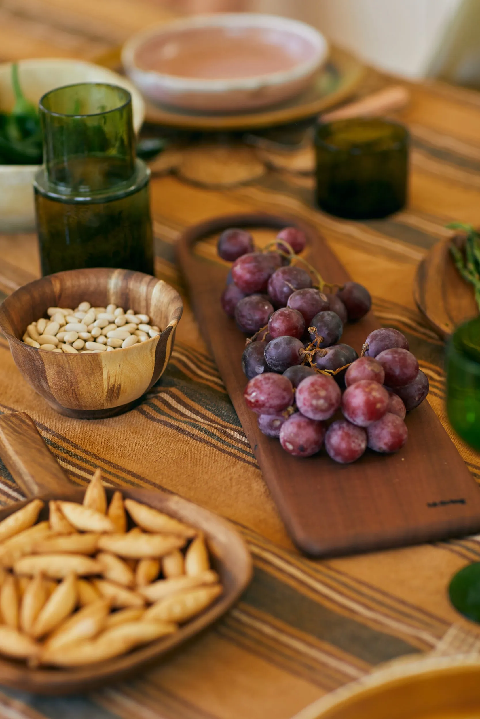 Acacia Bread Board Small