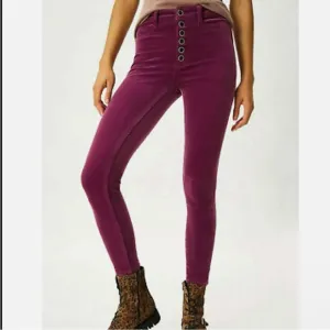 Anthropologie Pilcro 26 and 27 High-Rise Button-Fly Skinny Corduroy Pants Jeans