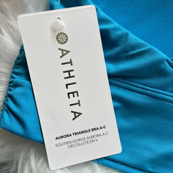 Athleta Aurora Triangle Sports Bra A-C size Medium