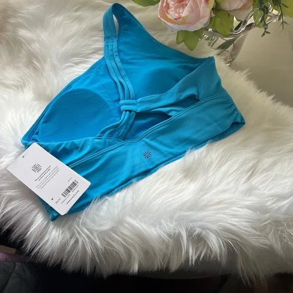 Athleta Aurora Triangle Sports Bra A-C size Medium