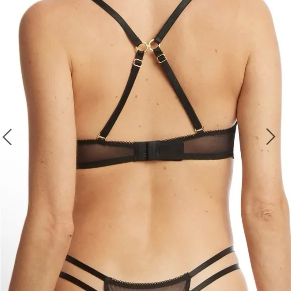 Brand New in Packaging Hanky Panky Bra &amp; Thong Set in Black