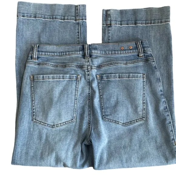 Cabi Palm Beach Crop Blue Denim Wide Leg Cropped Jeans. Size 6
