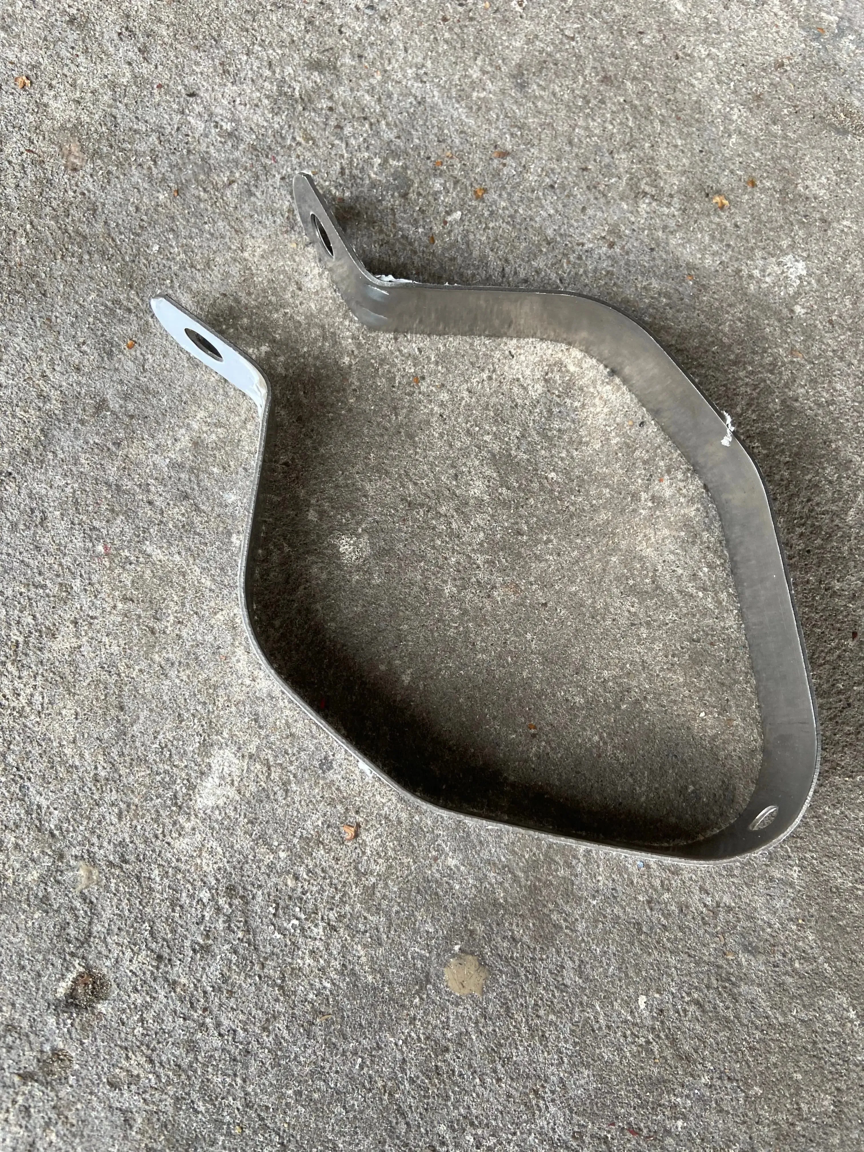 Exhaust Holder | Universal