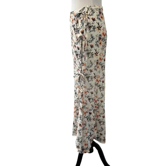 Free people Floral Maxi Skirt - Cream and Black, peach in size 8