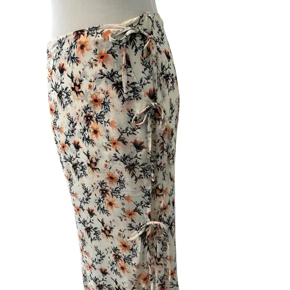 Free people Floral Maxi Skirt - Cream and Black, peach in size 8