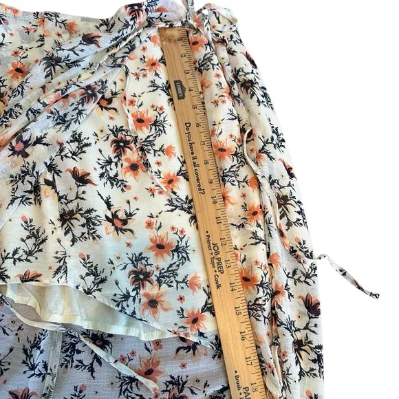 Free people Floral Maxi Skirt - Cream and Black, peach in size 8
