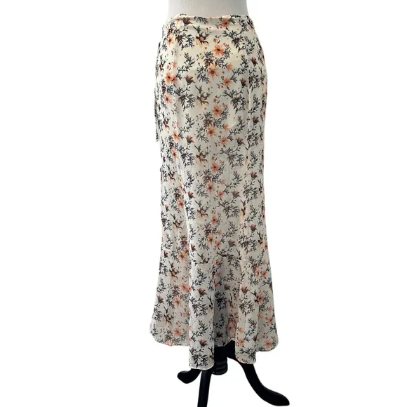 Free people Floral Maxi Skirt - Cream and Black, peach in size 8