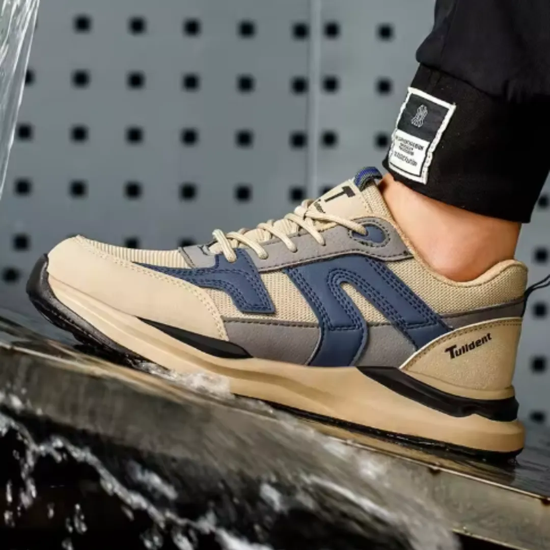 Lightweight Protective Work Sneakers