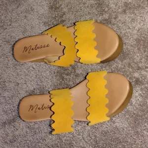 Matisse Sandal Wedges SIZE 9