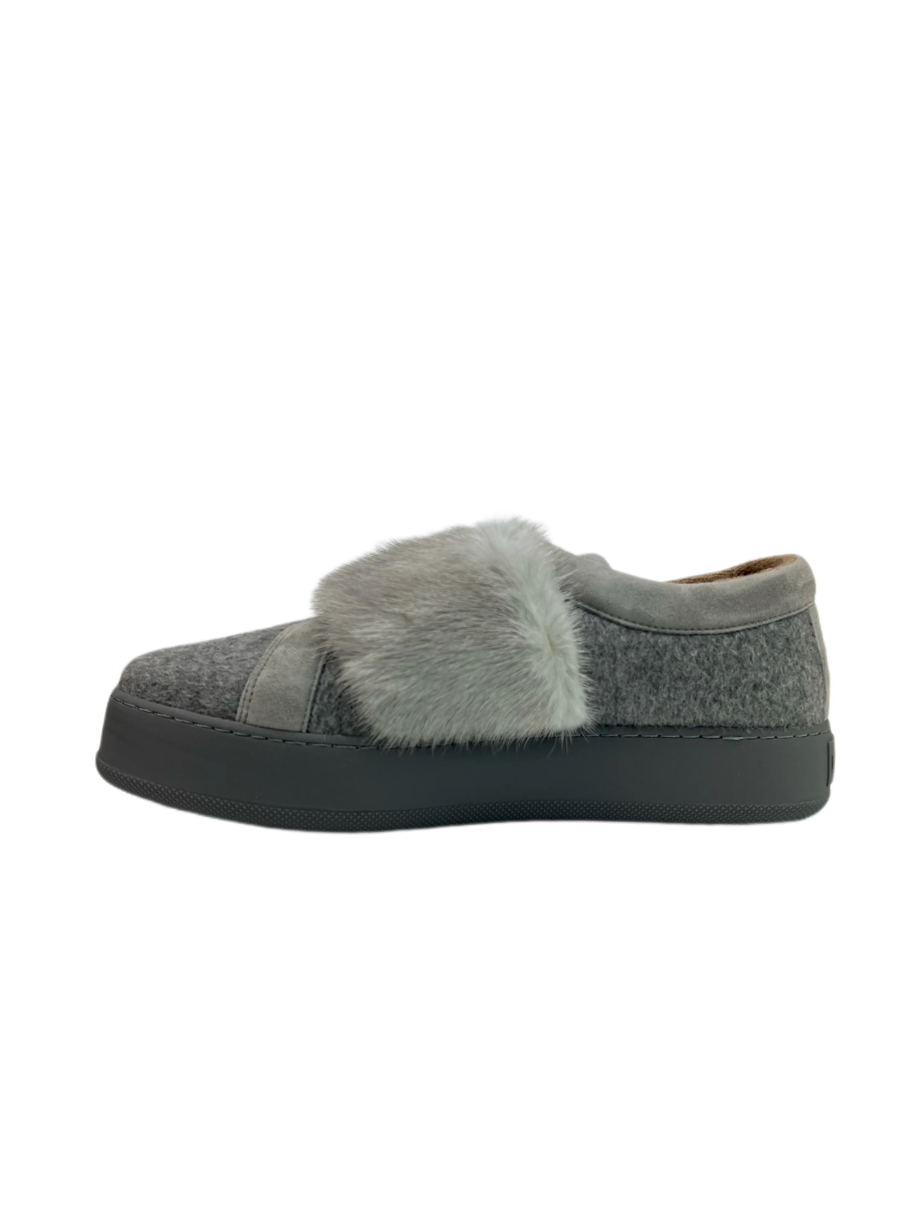 Max Mara Women's Grigio Chiaro MM91 Fur Front Sneakers NWB