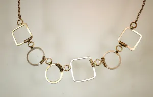 N3494 Elegant Links Necklace.