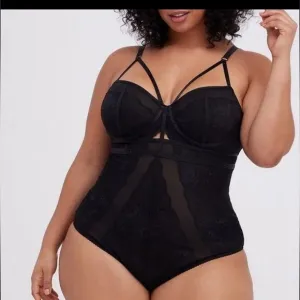 NWT Torrid Bodysuit Blk Stud Strappy size 0