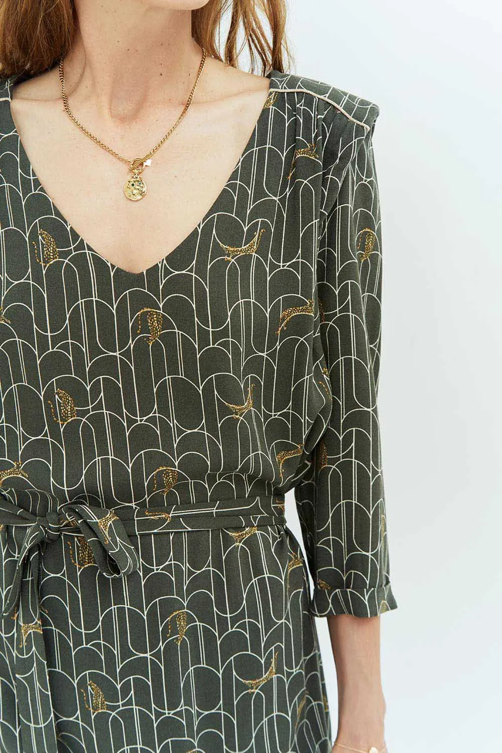 ROTARY - Robe kaki à imprimé félin art déco en viscose