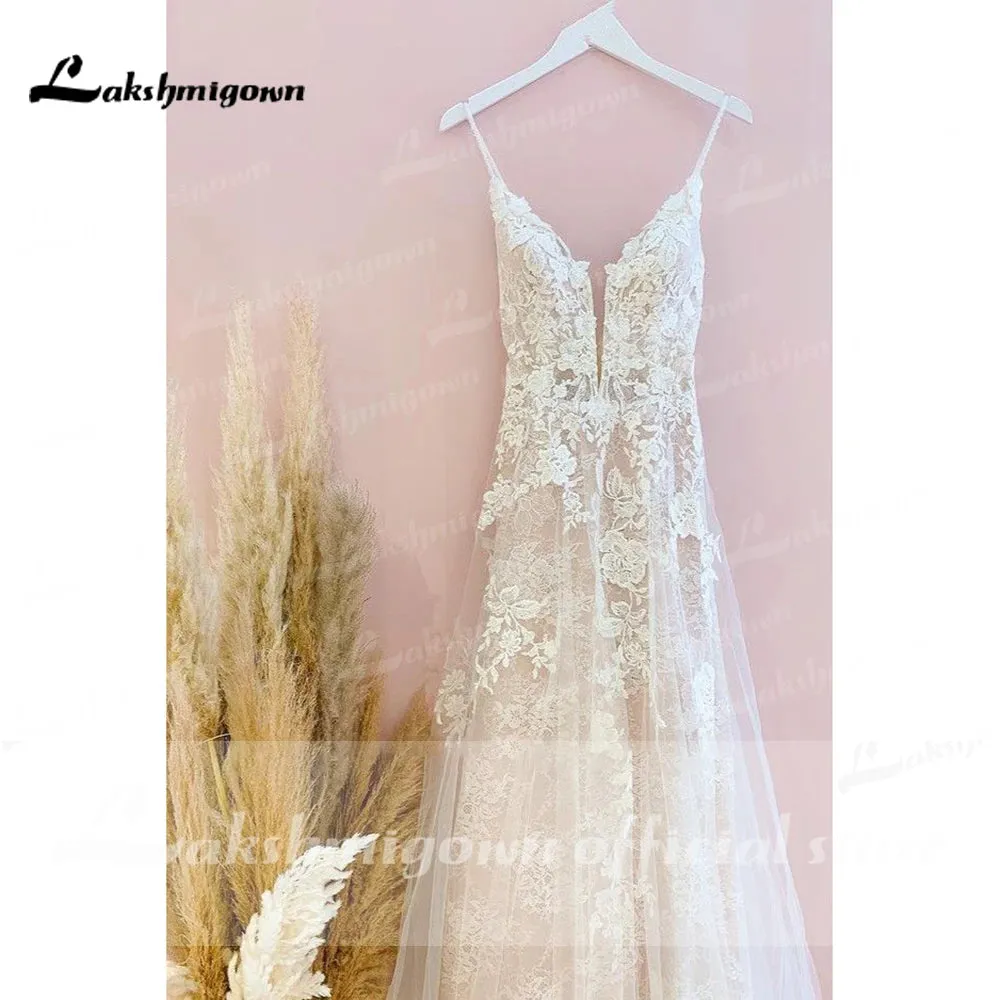 Sexy Lace Wedding Dress V-Neck Open Back Boho Wedding Gown Simple Spaghetti Straps Blush pink Beach Bridal Dress Robe De Mariee