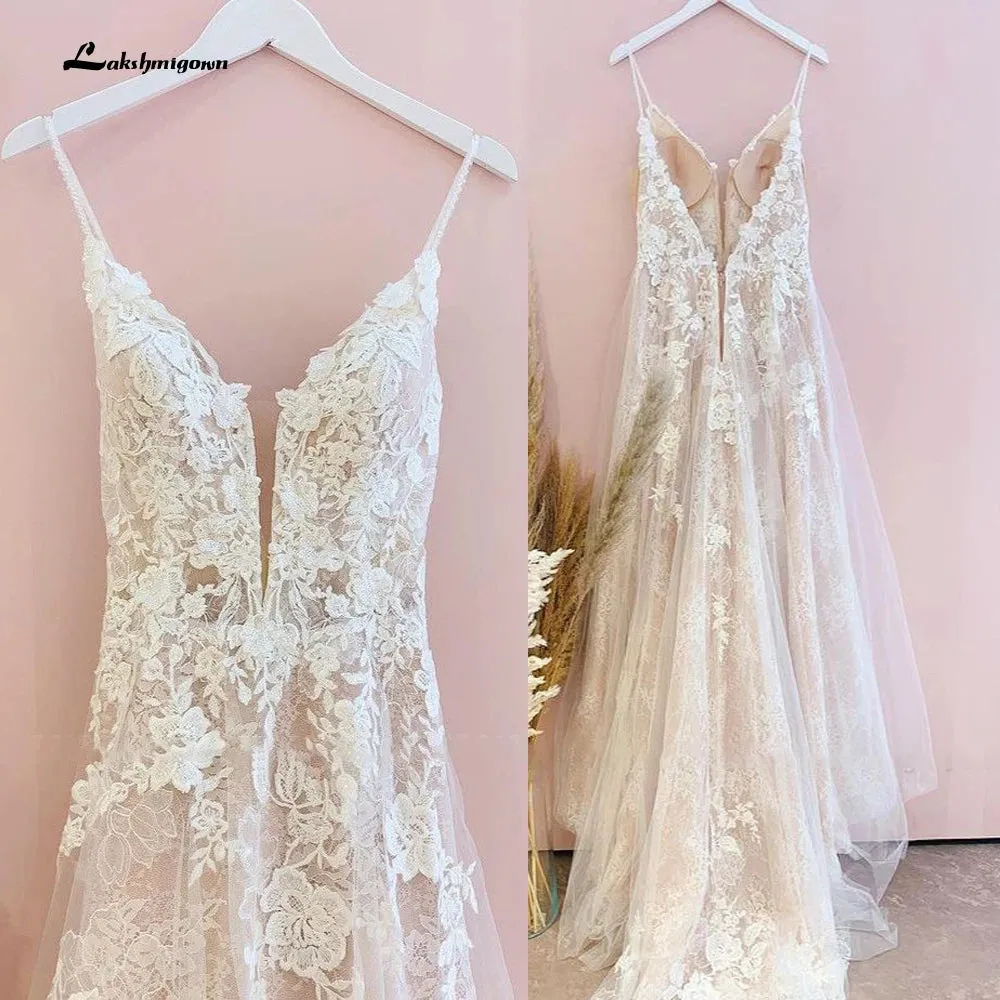 Sexy Lace Wedding Dress V-Neck Open Back Boho Wedding Gown Simple Spaghetti Straps Blush pink Beach Bridal Dress Robe De Mariee