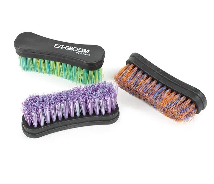 Shires Ezi Groom Shape Up Face Brush