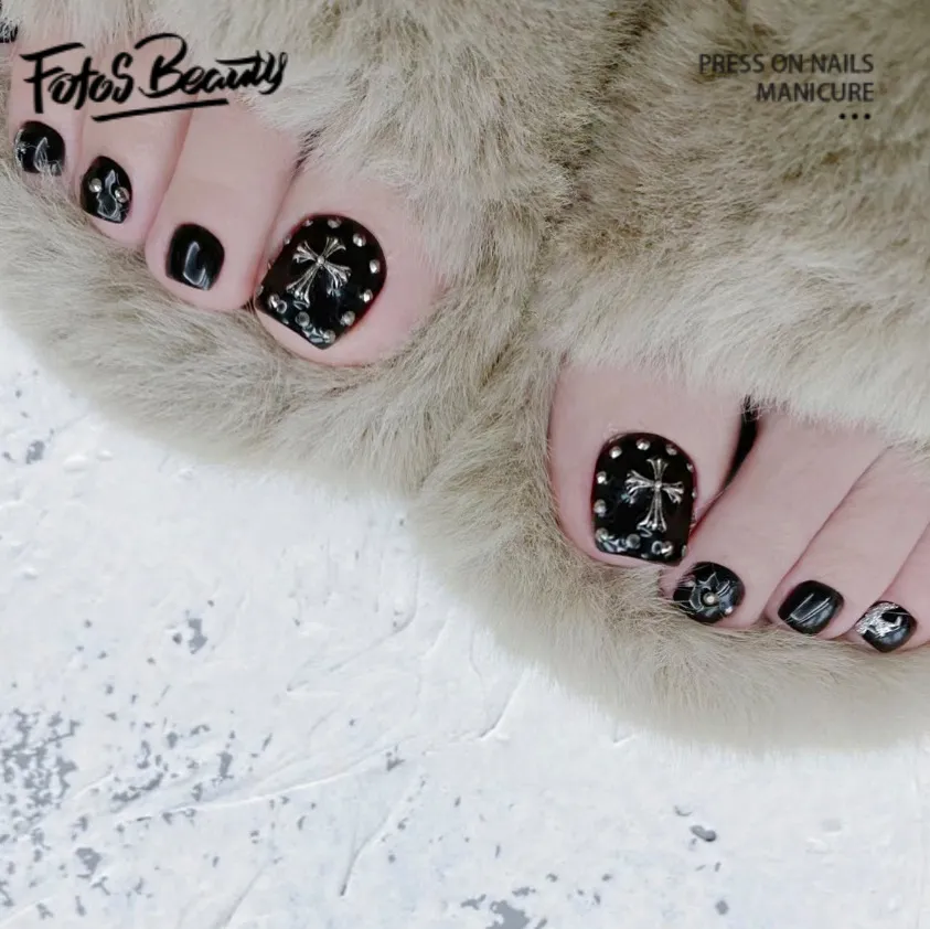Square Toe Cross Black