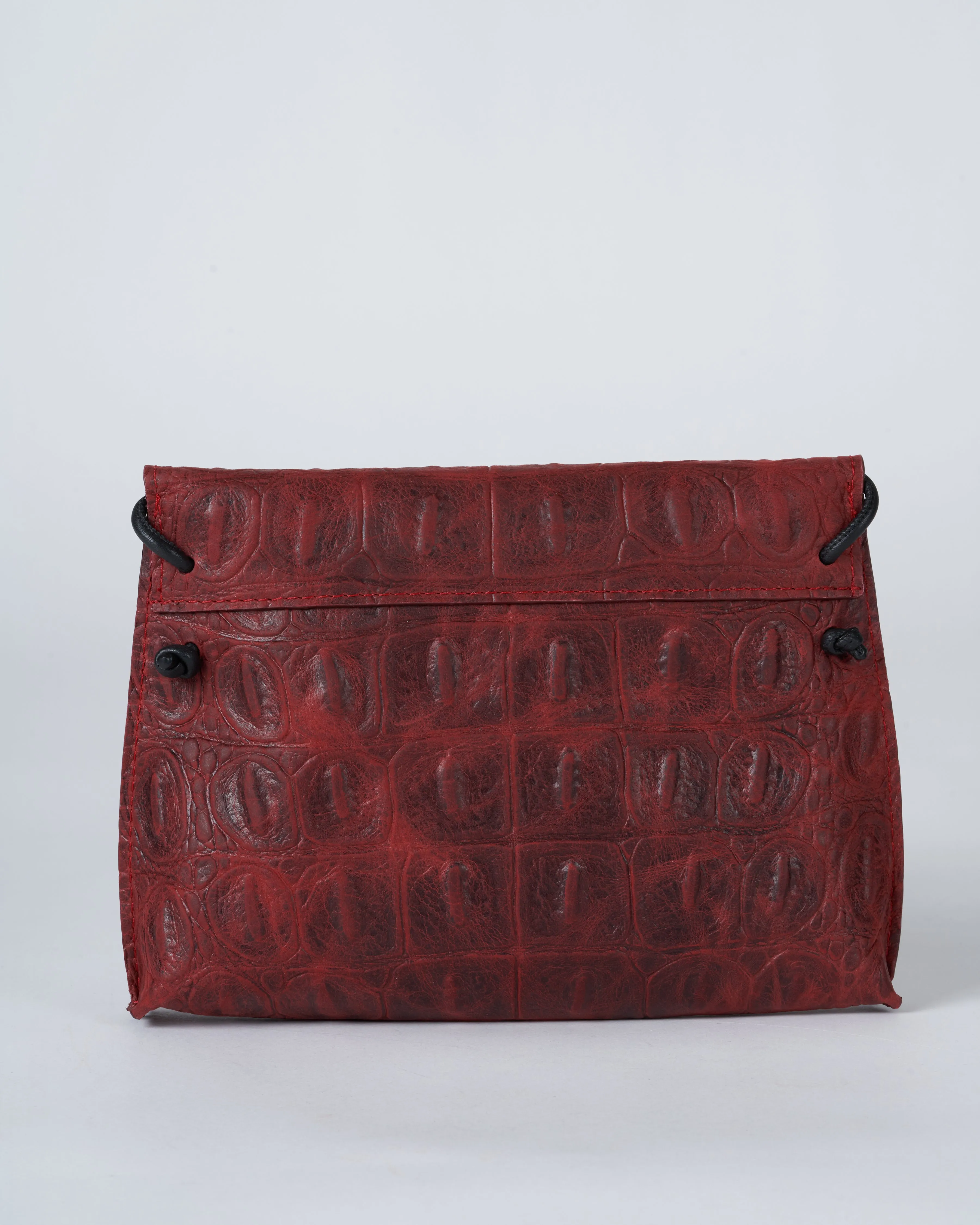 strappy foldover - red gator