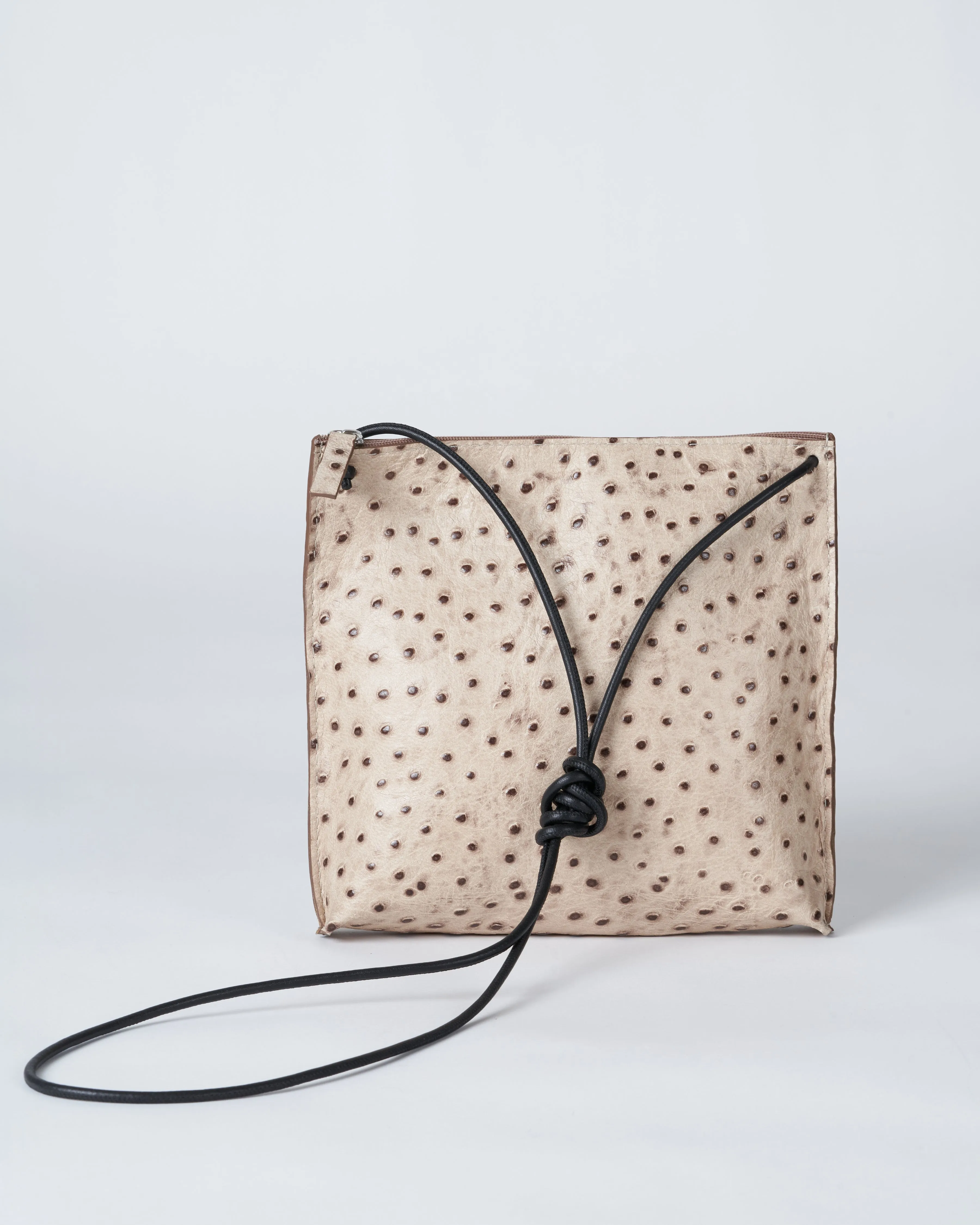 strappy pouch - sand ostrich