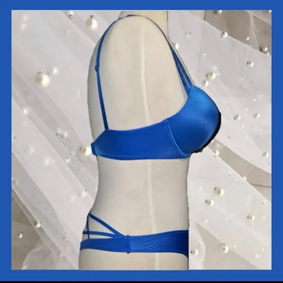 🆕Victoria’s Secret Very Sexy Bombshell &amp; Cheeky Matching Set - 32D/Small