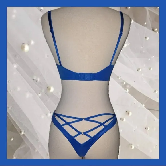 🆕Victoria’s Secret Very Sexy Bombshell &amp; Cheeky Matching Set - 32D/Small
