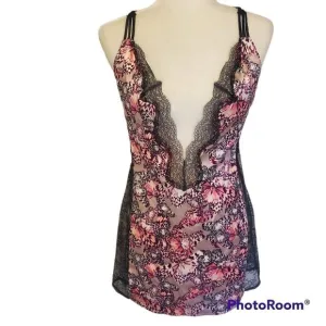 Victoria's Secret Butterfly Satin Lace Lingerie M