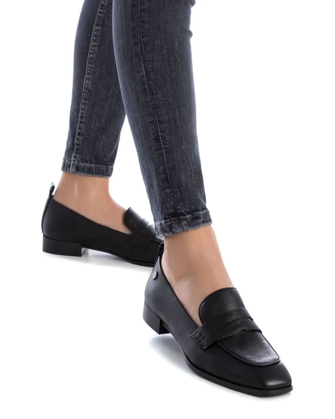 Women's Casual Loafers By XTI 143035
